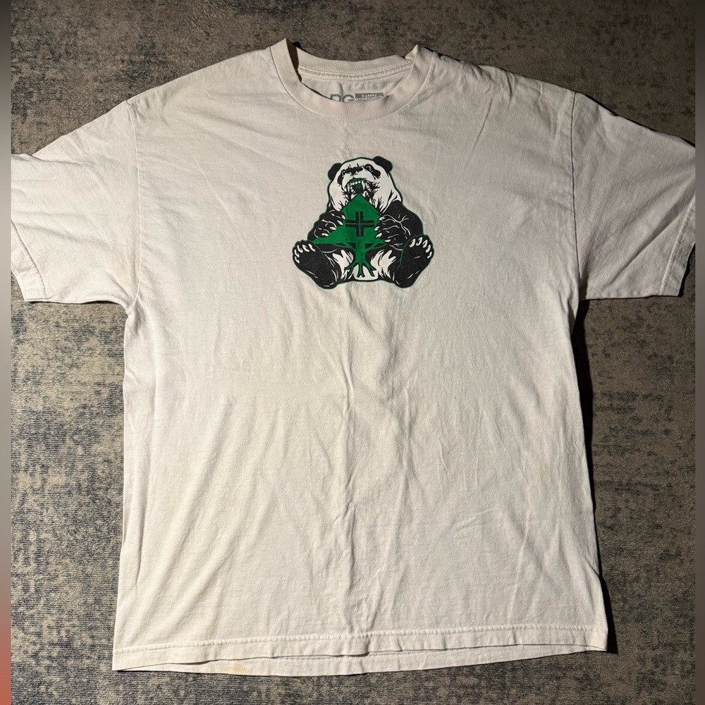 🐼 LRG “Hungry Panda” Design White T-Shirt MENS SZ XL